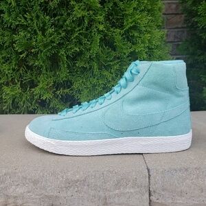NEW Nike Boys High Top Sneakers Teal 6Y, 6.5Y
